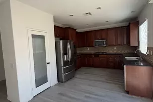 9454 Apricot Ct, Hesperia, CA 92345 - Photo 3