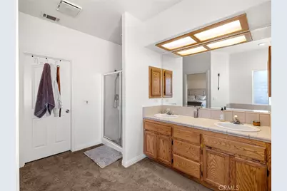 7925 Anaconda, Oak Hills, CA 92344 - Photo 31