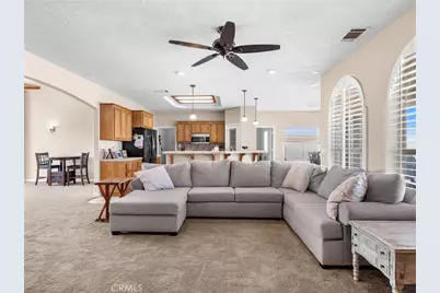 7925 Anaconda, Oak Hills, CA 92344 - Photo 23