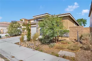 13056 Lancaster, Hesperia, CA 92344 - Photo 3