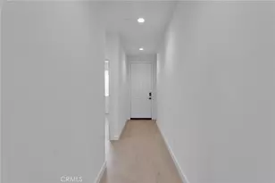 13056 Lancaster, Hesperia, CA 92344 - Photo 9