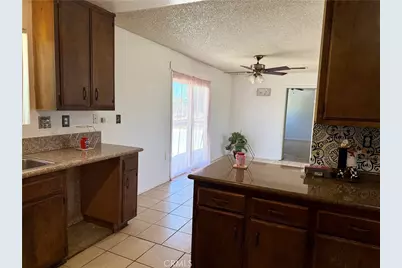 11509 3rd Avenue, Hesperia, CA 92345 - Photo 17