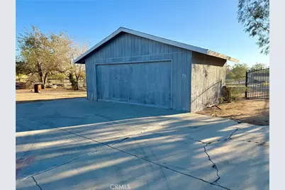 11509 3rd Avenue, Hesperia, CA 92345 - Photo 45
