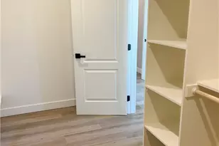 16438 Llanada Ave, Victorville, CA 92394 - Photo 19