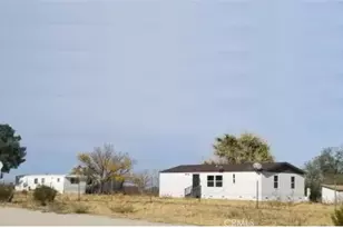 4734 Luna A & B, Phelan, CA 92371 - Photo 1