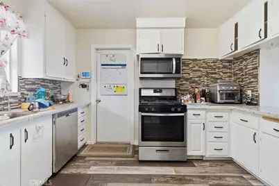 16264 Saint Timothy, Apple Valley, CA 92307 - Photo 11