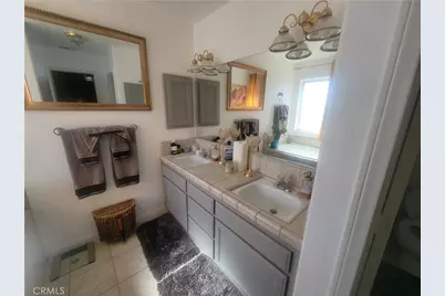 21961 Thunderbird, Apple Valley, CA 92307 - Photo 19