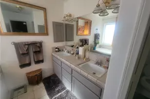 21961 Thunderbird, Apple Valley, CA 92307 - Photo 19