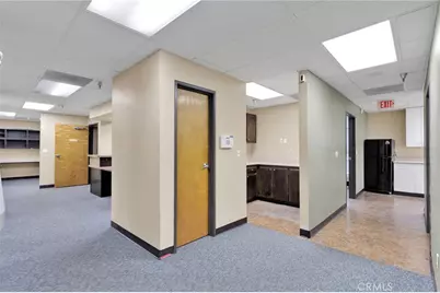 18056 Wika, Apple Valley, CA 92307 - Photo 41