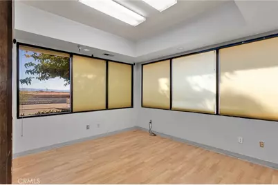 18056 Wika, Apple Valley, CA 92307 - Photo 13