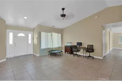 11158 Pinon, Hesperia, CA 92345 - Photo 3