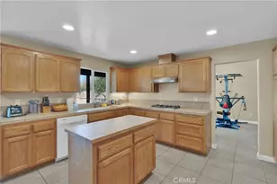 11158 Pinon, Hesperia, CA 92345 - Photo 13