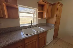 14752 Grafton Ln, Helendale, CA 92342 - Photo 9