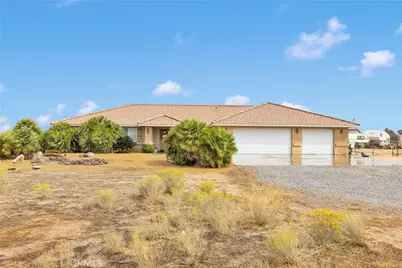 21724 Hercules, Apple Valley, CA 92308 - Photo 1