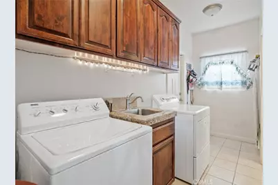 18707 Hercules, Hesperia, CA 92345 - Photo 17