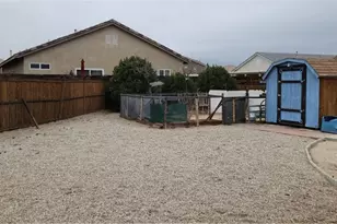 12418 Highgate Ave, Victorville, CA 92395 - Photo 13