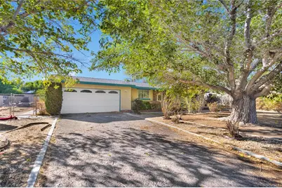 12566 Iroquois Road, Apple Valley, CA 92308 - Photo 1