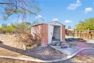 12566 Iroquois Rd, Apple Valley, CA 92308 - Photo 31