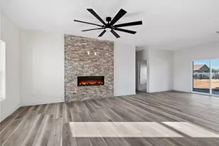 15590 Dale Evans Pkwy, Apple Valley, CA 92307 - Photo 9