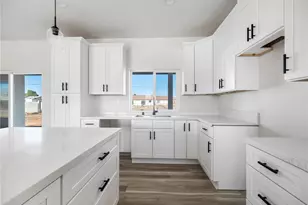 15590 Dale Evans Pkwy, Apple Valley, CA 92307 - Photo 11