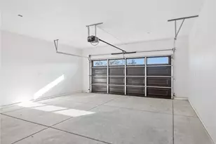 15605 Dale Evans Pkwy, Apple Valley, CA 92307 - Photo 29