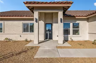 15605 Dale Evans Pkwy, Apple Valley, CA 92307 - Photo 5