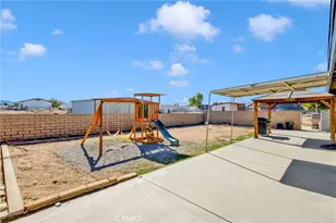 13647 Mesquite, Oak Hills, CA 92344 - Photo 25