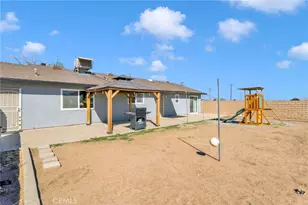 13647 Mesquite, Oak Hills, CA 92344 - Photo 27