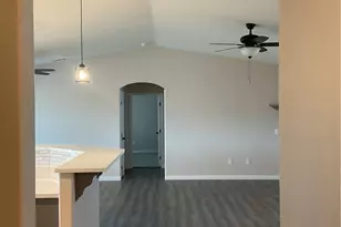 20997 Valencia St, Apple Valley, CA 92308 - Photo 9