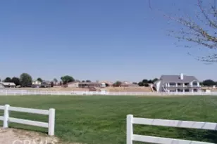 13135 Yellowstone, Victorville, CA 92395 - Photo 71