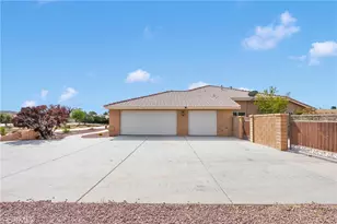 19501 Kinai Rd, Apple Valley, CA 92307 - Photo 3