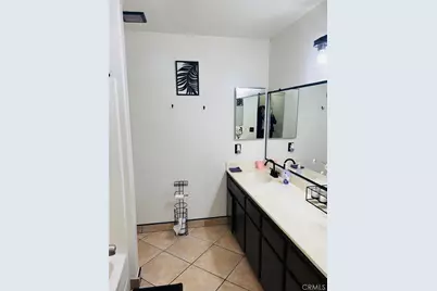 15162 Cambria Street, Fontana, CA 92335 - Photo 11