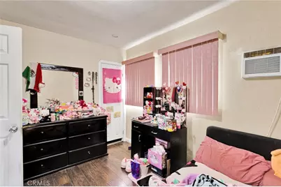 130 E 107th, Los Angeles, CA 90003 - Photo 13