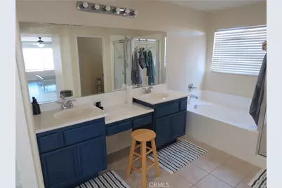 13784 Obispo Way, Victorville, CA 92392 - Photo 37