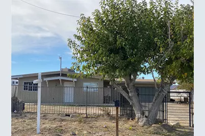 10380 Baker Road, Lucerne Valley, CA 92356 - Photo 5