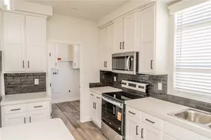 11025 Buena Vista Rd, Pinon Hills, CA 92372 - Photo 9