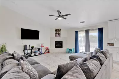 10535 7th, Hesperia, CA 92345 - Photo 7