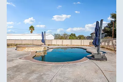 14798 Dos Palmas, Victorville, CA 92392 - Photo 45