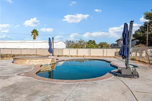 14798 Dos Palmas, Victorville, CA 92392 - Photo 45