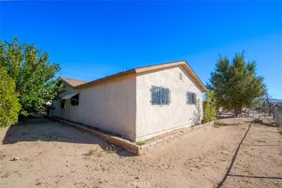 16403 Seneca, Victorville, CA 92395 - Photo 27
