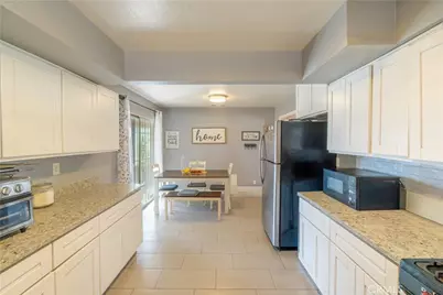 16403 Seneca, Victorville, CA 92395 - Photo 11