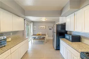 16403 Seneca, Victorville, CA 92395 - Photo 11