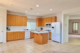 15121 Sorrel Rd, Victorville, CA 92394 - Photo 17