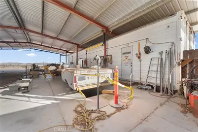 46909 Twin Lakes Drive, Newberry Springs, CA 92365 - Photo 11