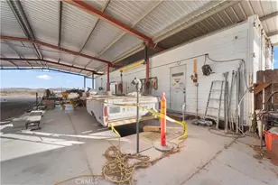 46909 Twin Lakes Dr, Newberry Springs, CA 92365 - Photo 11