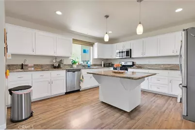 30881 Pawnee Road, Lucerne Valley, CA 92356 - Photo 5