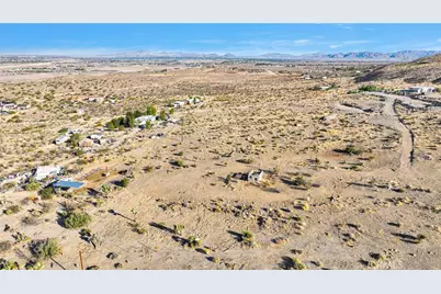 20828 Riverview Road, Apple Valley, CA 92308 - Photo 5