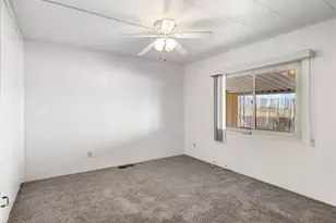 13393 Mariposa Rd Space 196, Victorville, CA 92395 - Photo 27