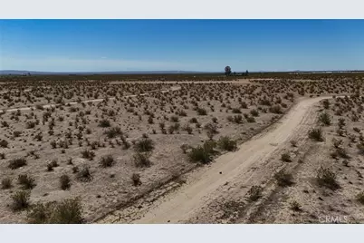 743 Evelyn Avenue, California City, CA 93505 - Photo 9