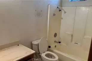 11861 10th, Hesperia, CA 92345 - Photo 9